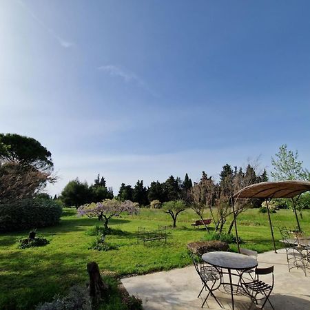 Ancien Mas Du Moulin Bed & Breakfast Eygalières Екстериор снимка