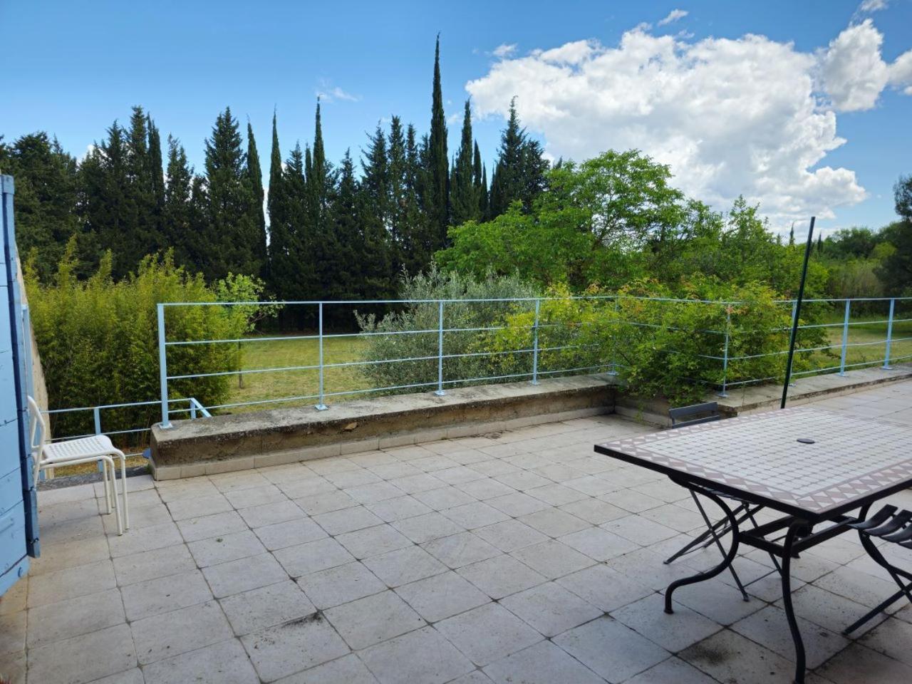 Ancien Mas Du Moulin Bed & Breakfast Eygalières Екстериор снимка