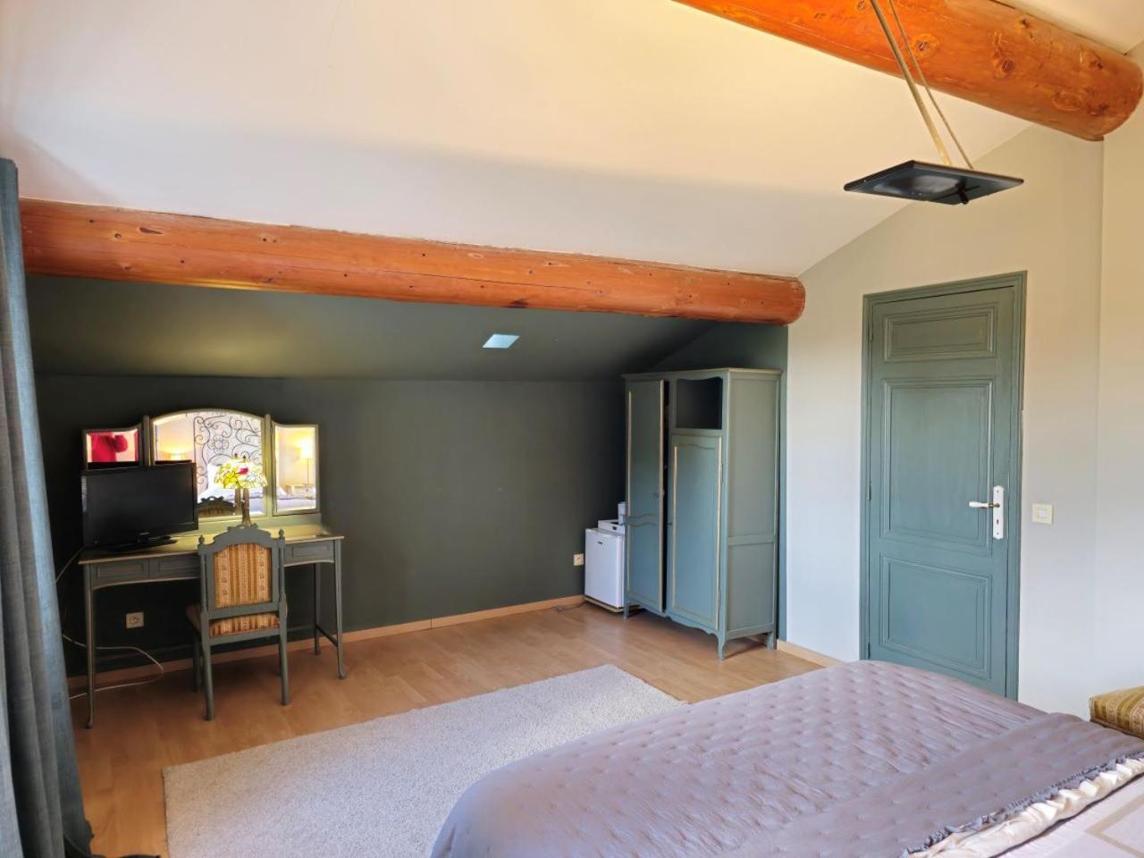 Ancien Mas Du Moulin Bed & Breakfast Eygalières Екстериор снимка