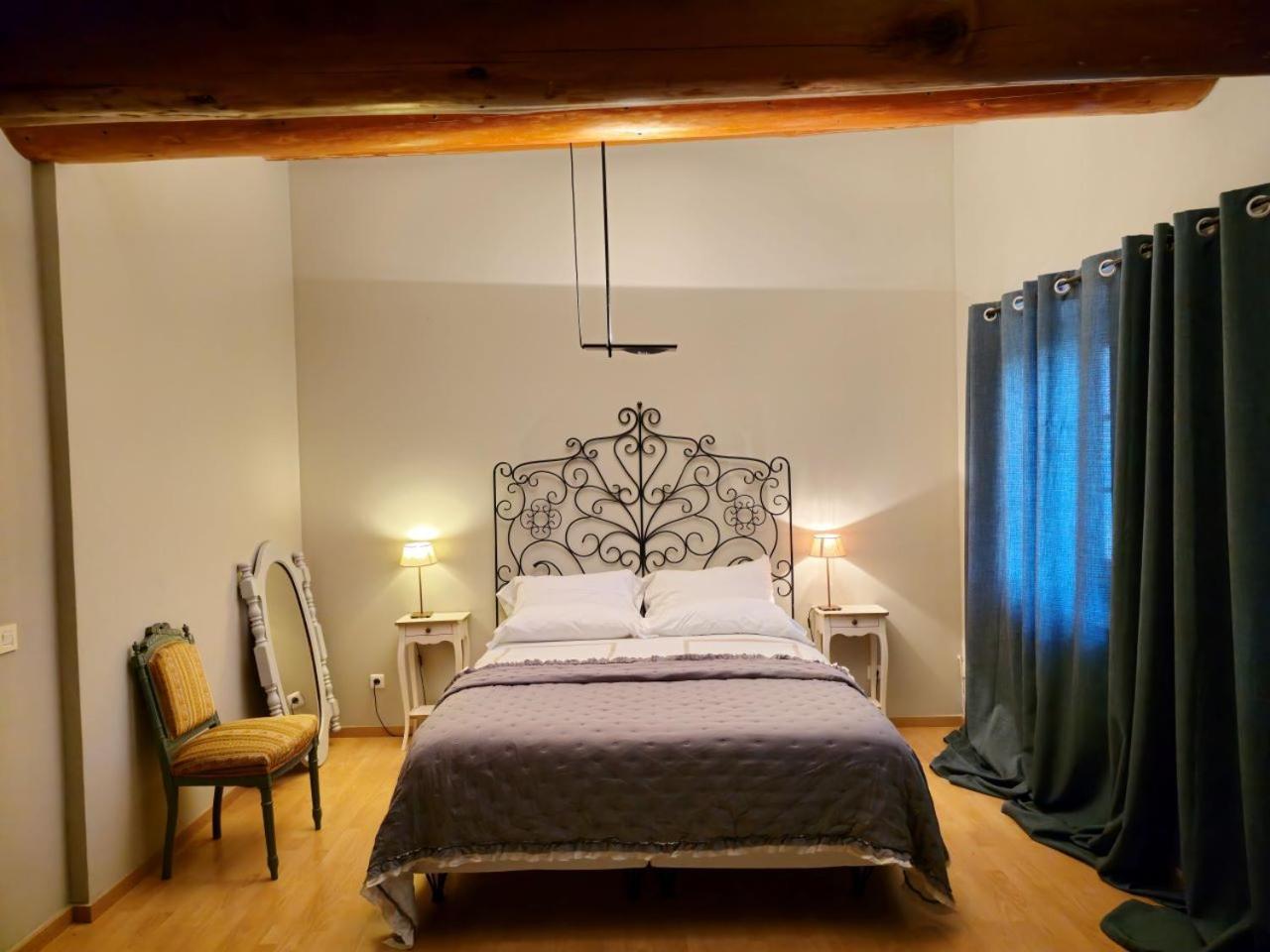 Ancien Mas Du Moulin Bed & Breakfast Eygalières Екстериор снимка