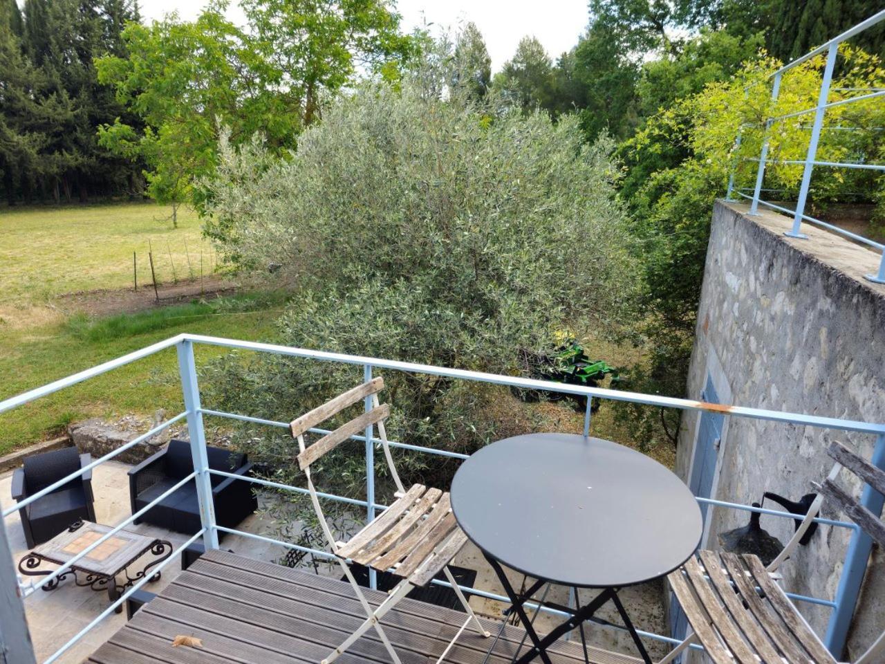 Ancien Mas Du Moulin Bed & Breakfast Eygalières Екстериор снимка